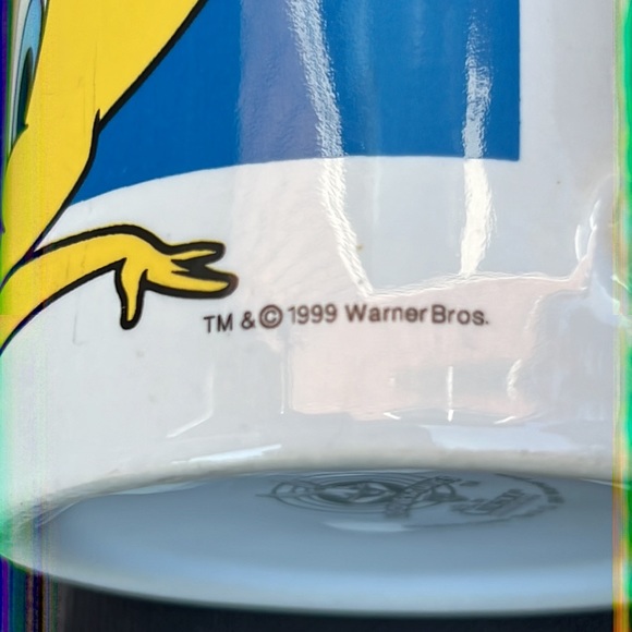 Vintage (1999) Warner Bros. Looney Tunes Tweety Bird Gibson Mug 8-10 oz Cup - Picture 4 of 7